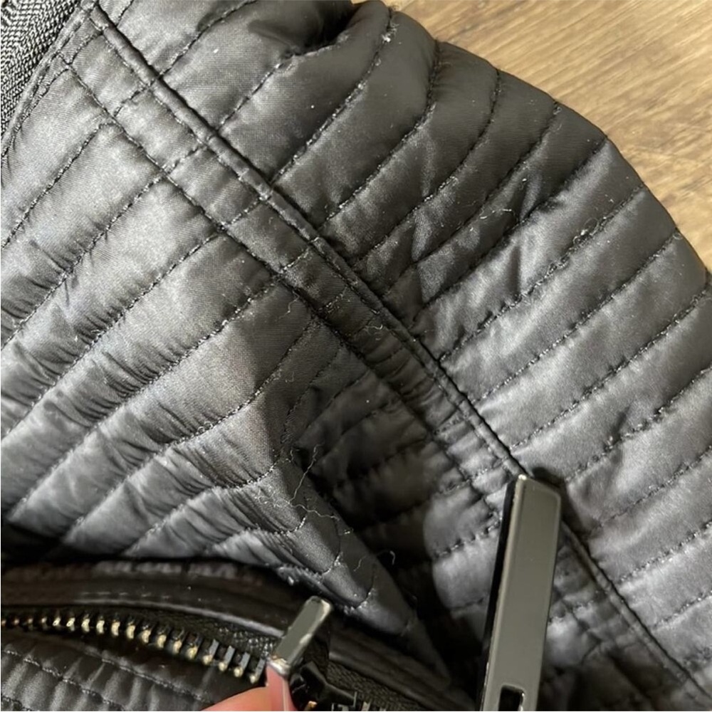 Burberry London Quilted Nylon Puffer Jacket - Picture 10 of 15